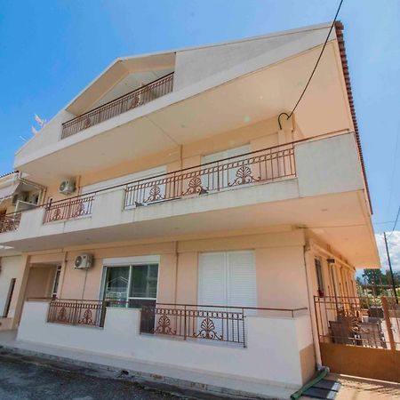 Camares Home Sparta Exterior foto