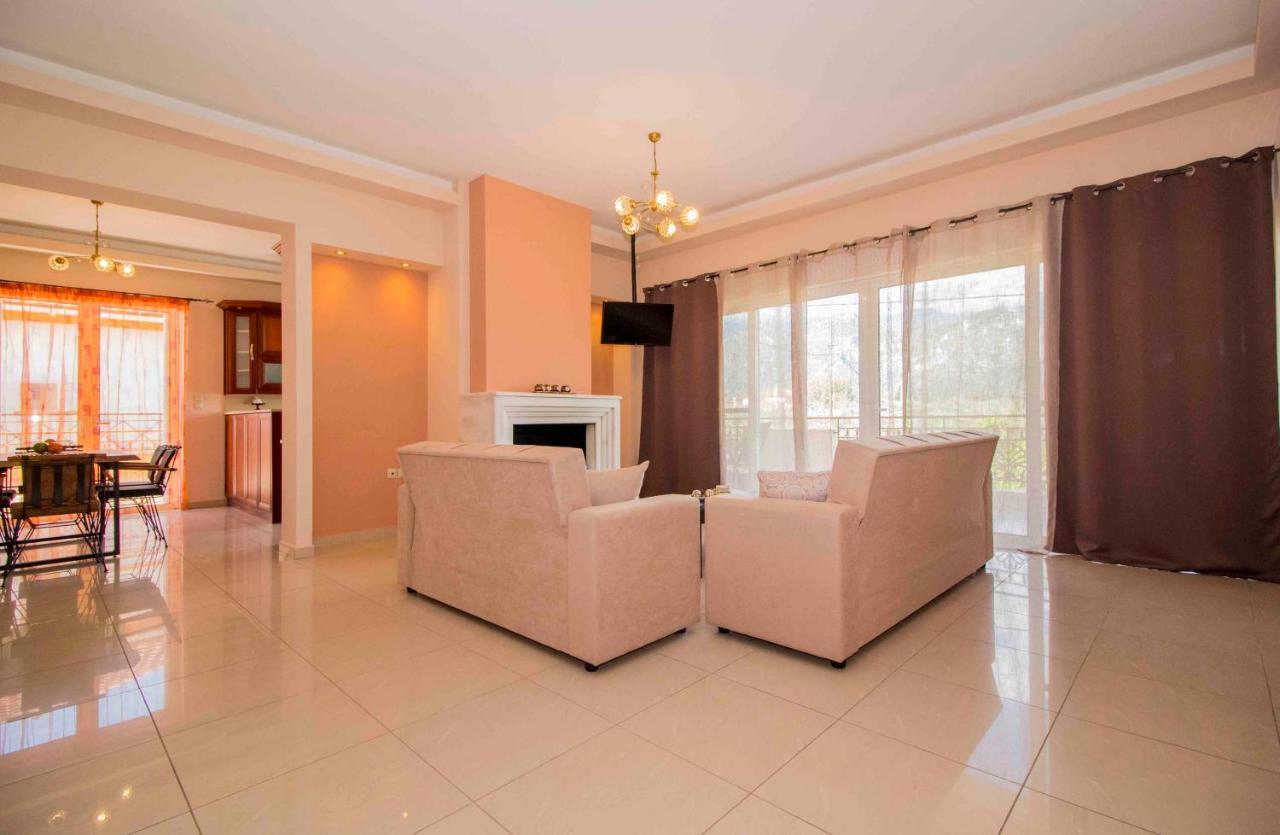 Camares Home Sparta Exterior foto
