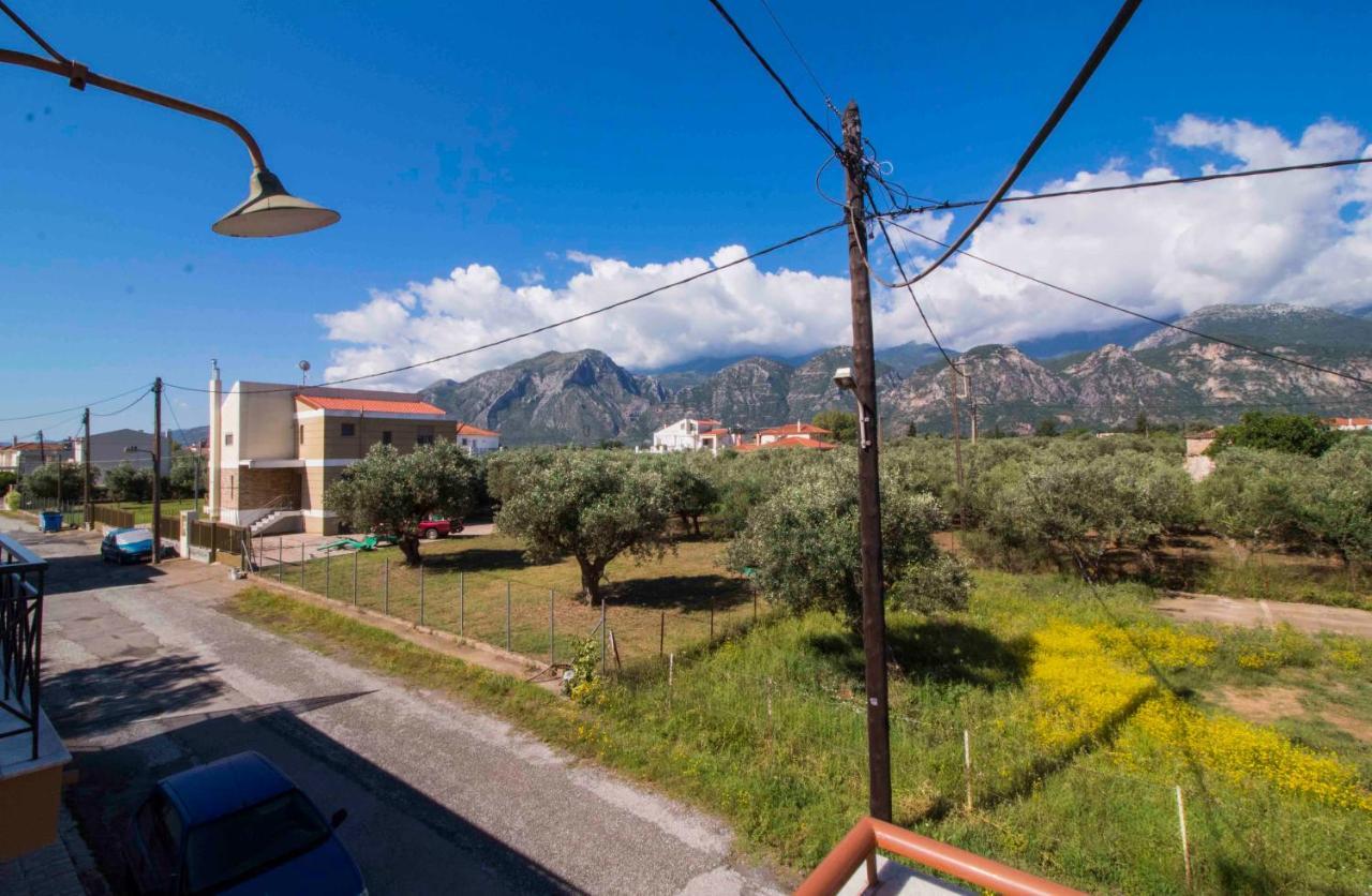 Camares Home Sparta Exterior foto