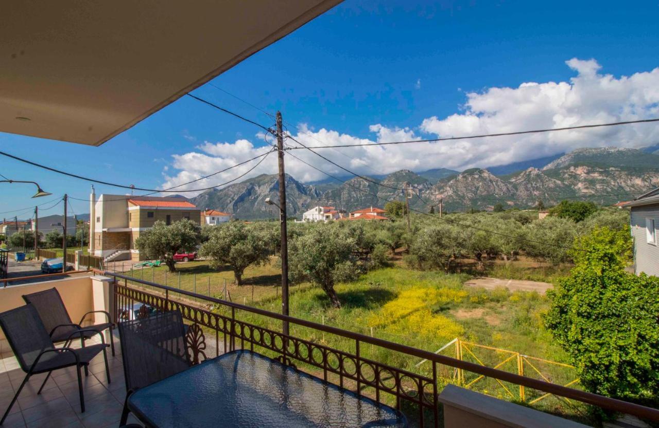 Camares Home Sparta Exterior foto
